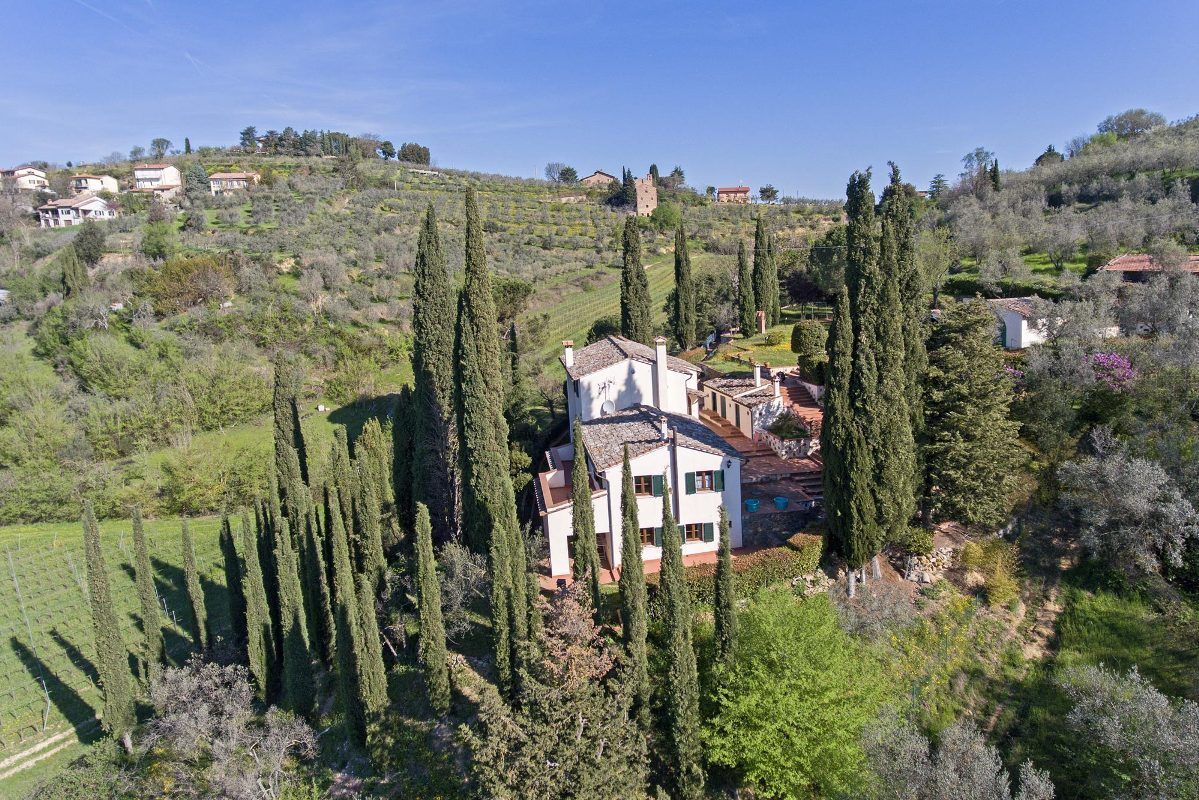 Дом в Монтепульчано, Италия, 380 м2 - фото 1