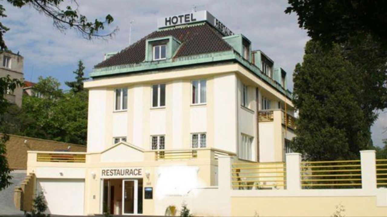 Отель, гостиница в Праге, Чехия, 1 008 м2 - фото 1