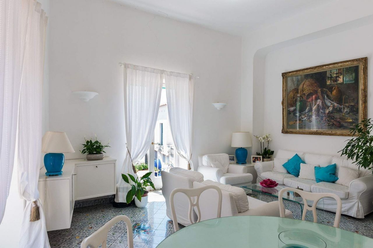 Апартаменты на Капри, Италия, 180 м2 - фото 1