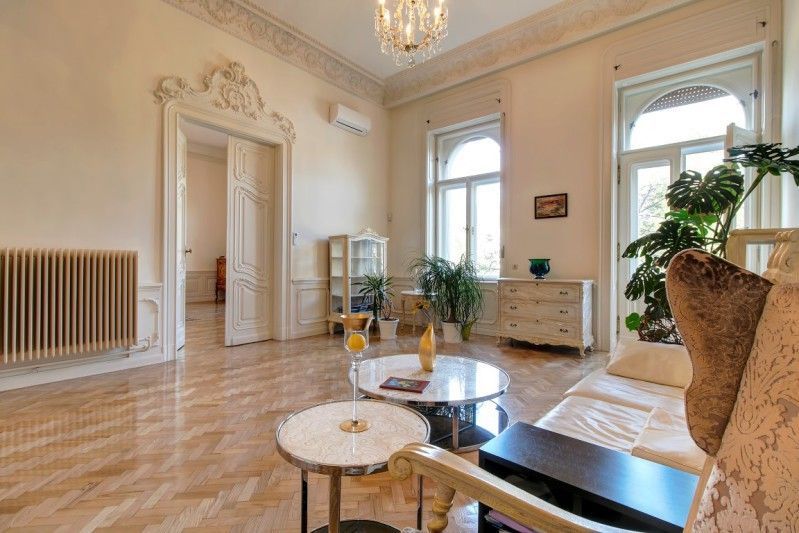Апартаменты в Будапеште, Венгрия, 370 м2 - фото 1