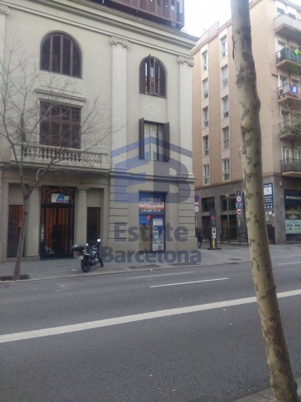 Офис в Барселоне, Испания, 150 м2 - фото 1