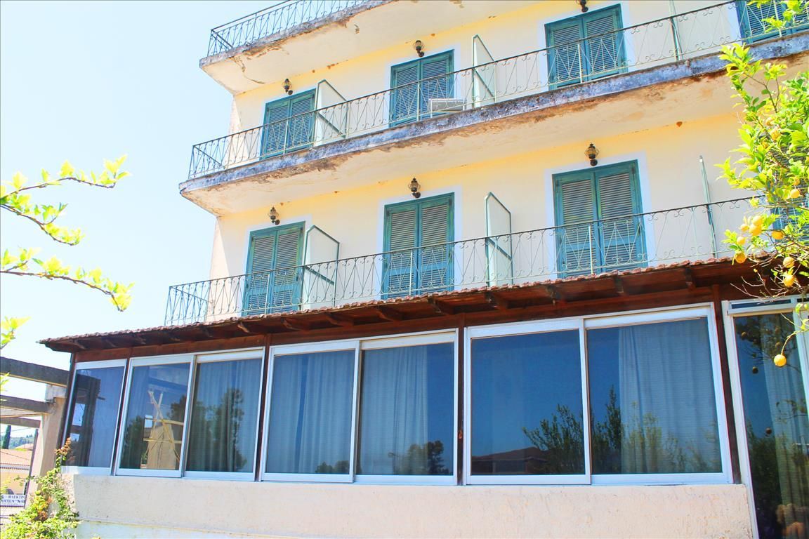 Отель, гостиница на Корфу, Греция, 1 300 м2 - фото 1