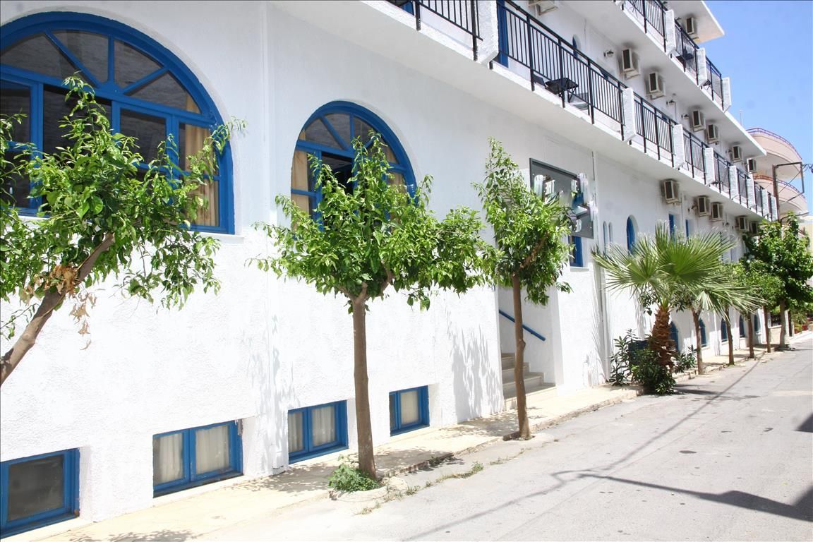 Отель, гостиница в Аниссарас, Греция, 1 760 м2 - фото 1