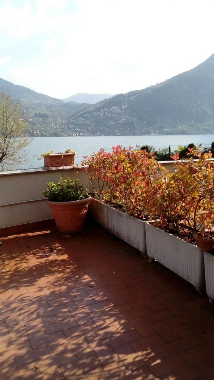 Апартаменты на озере Лугано, Италия, 45 м2 - фото 1