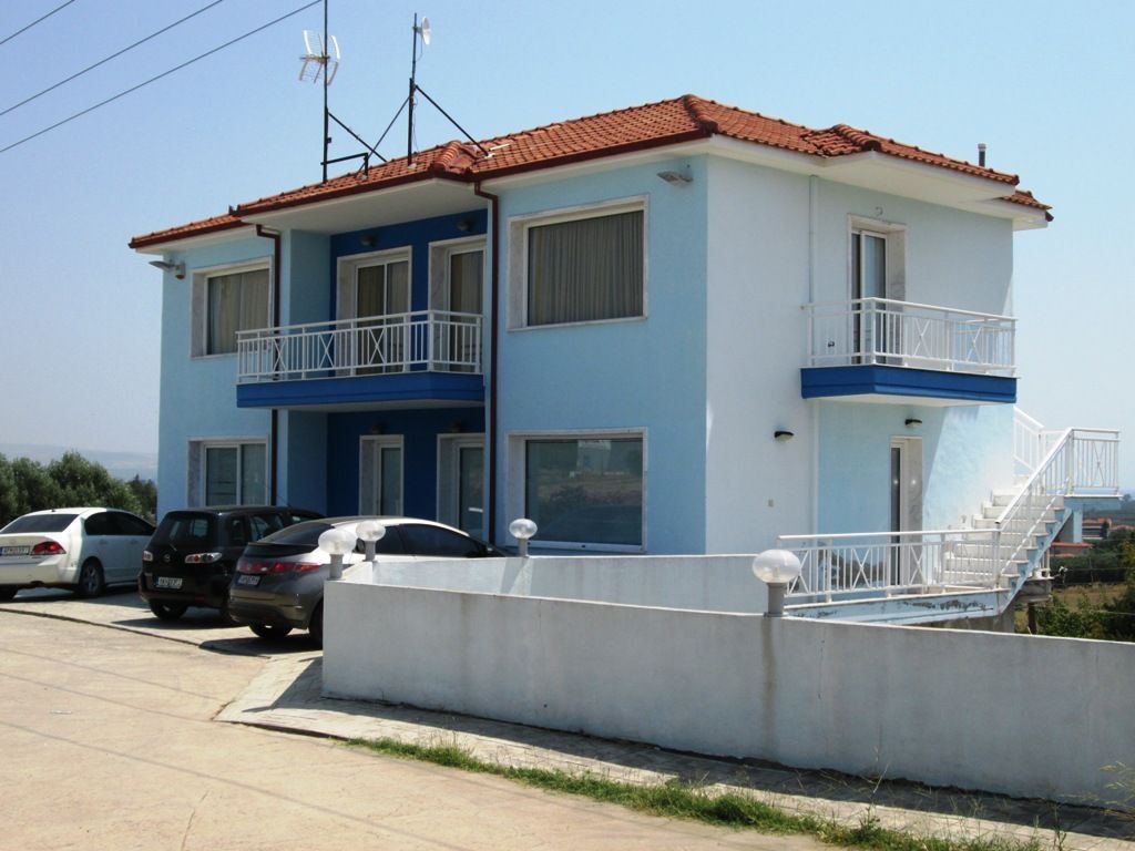 Коммерческая недвижимость в Полигиросе, Греция, 300 м2 - фото 1