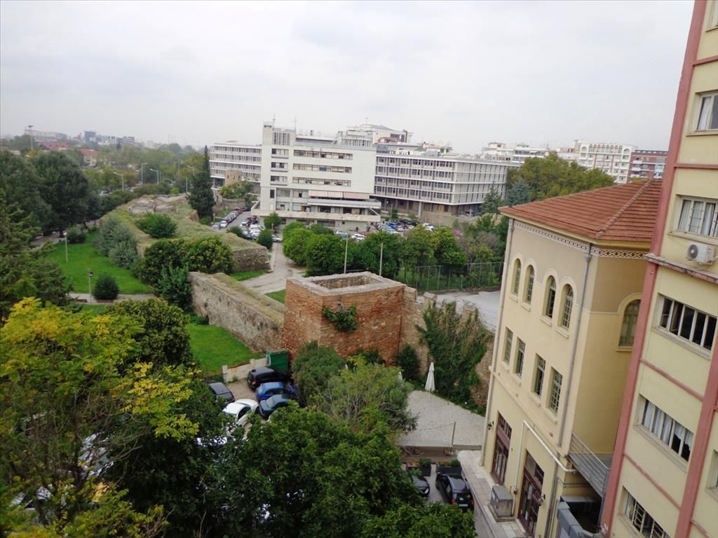 Коммерческая недвижимость в Салониках, Греция, 124 м2 - фото 1