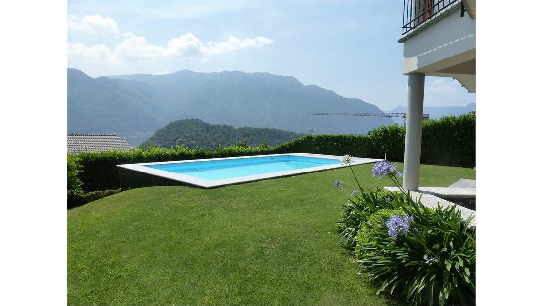 Вилла у озера Комо, Италия, 200 м² - фото 3