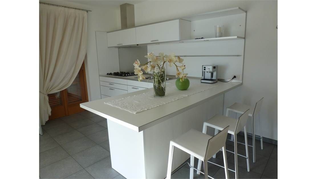 Вилла у озера Комо, Италия, 200 м² - фото 8