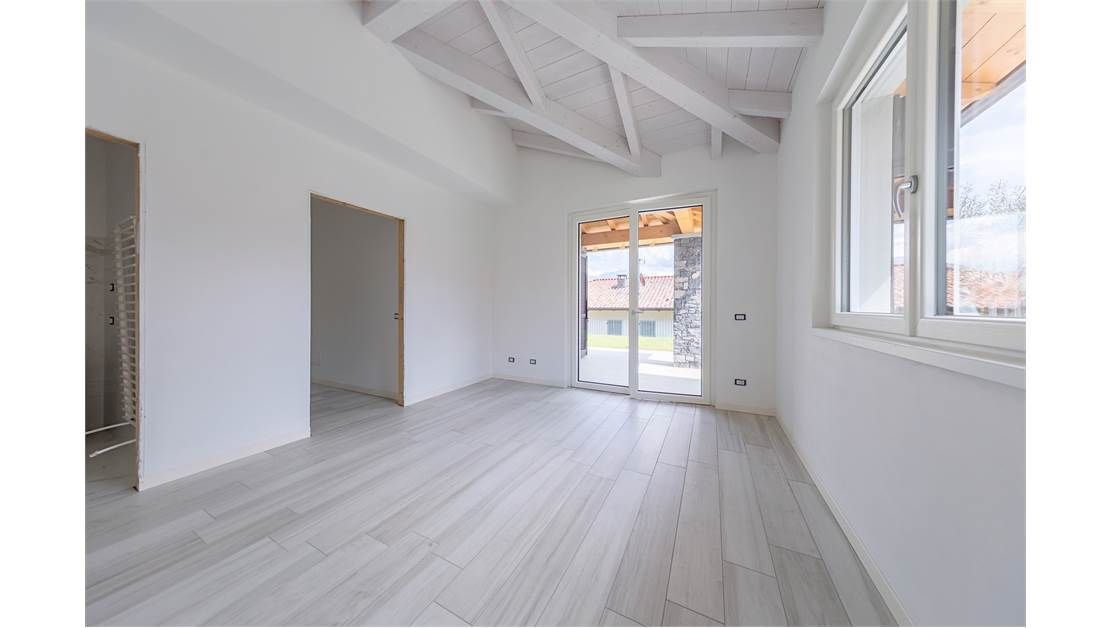 Вилла у озера Комо, Италия, 320 м² - фото 7