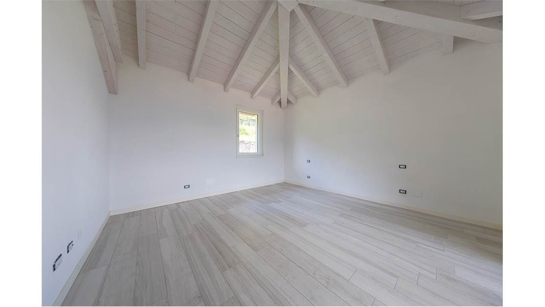 Вилла у озера Комо, Италия, 320 м² - фото 11