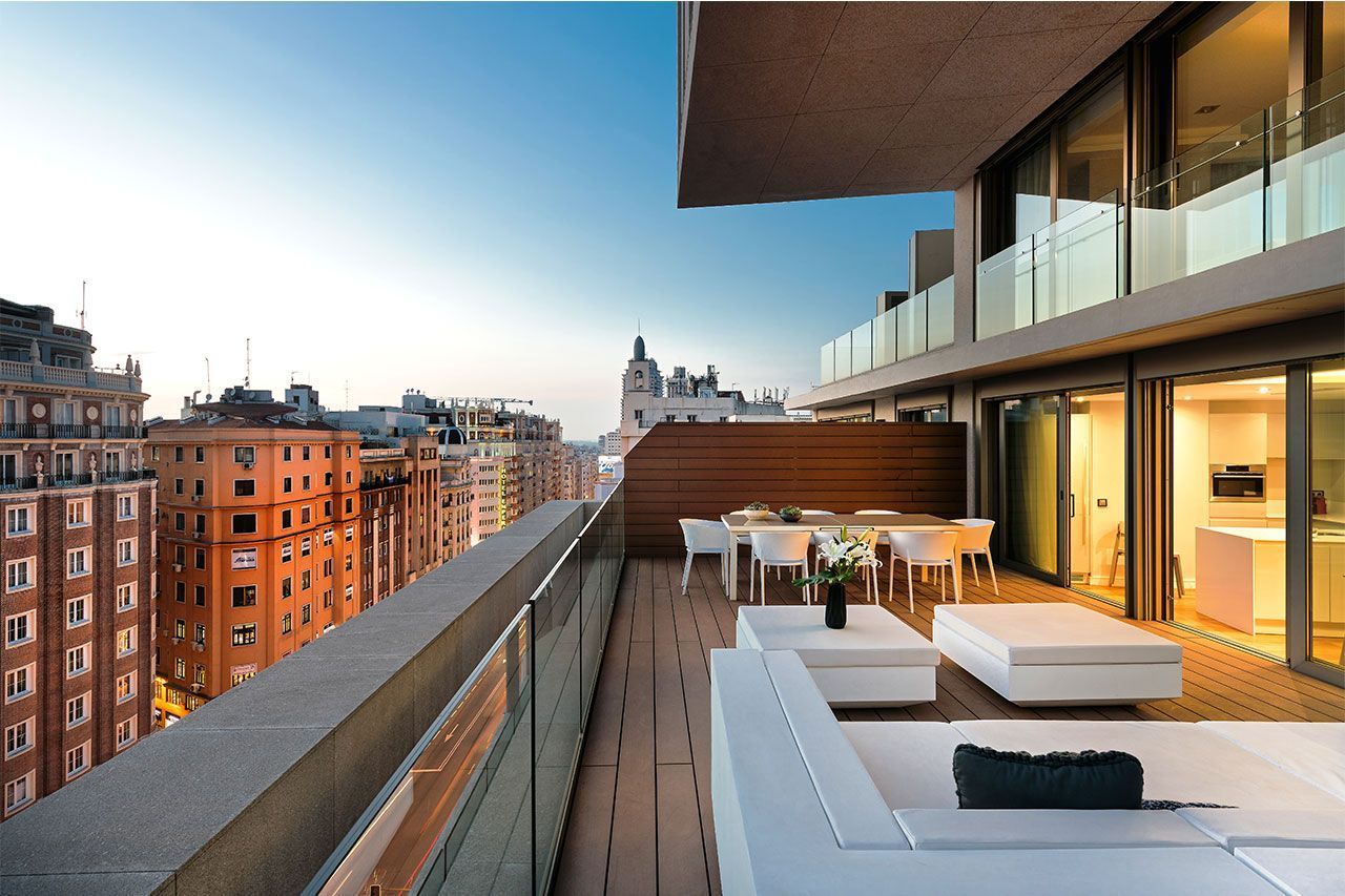 Коммерческая недвижимость в Мадриде, Испания, 10 115 м2 - фото 1