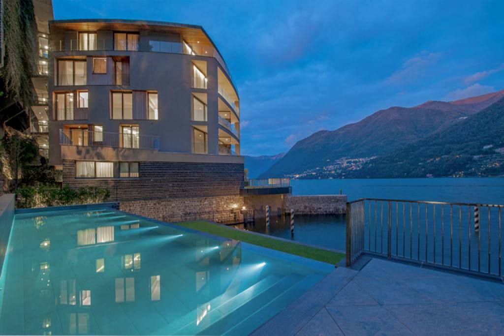 Апартаменты у озера Комо, Италия, 188 м2 - фото 1