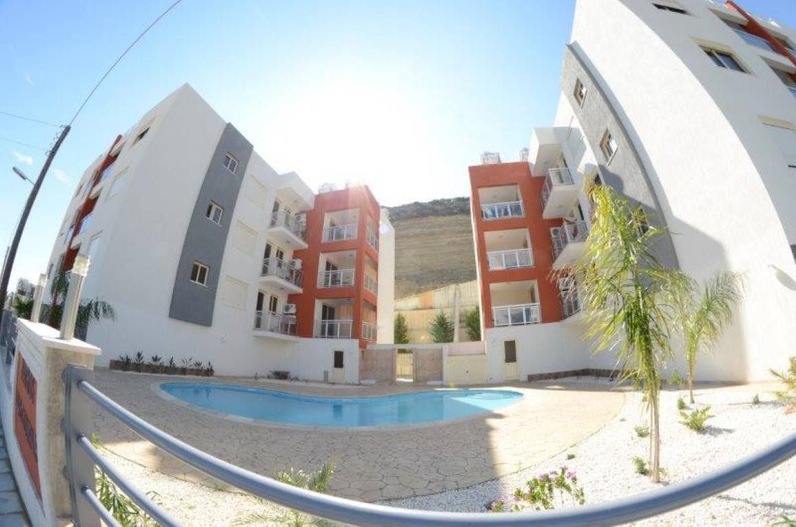Коммерческая недвижимость в Лимасоле, Кипр, 837 м2 - фото 1