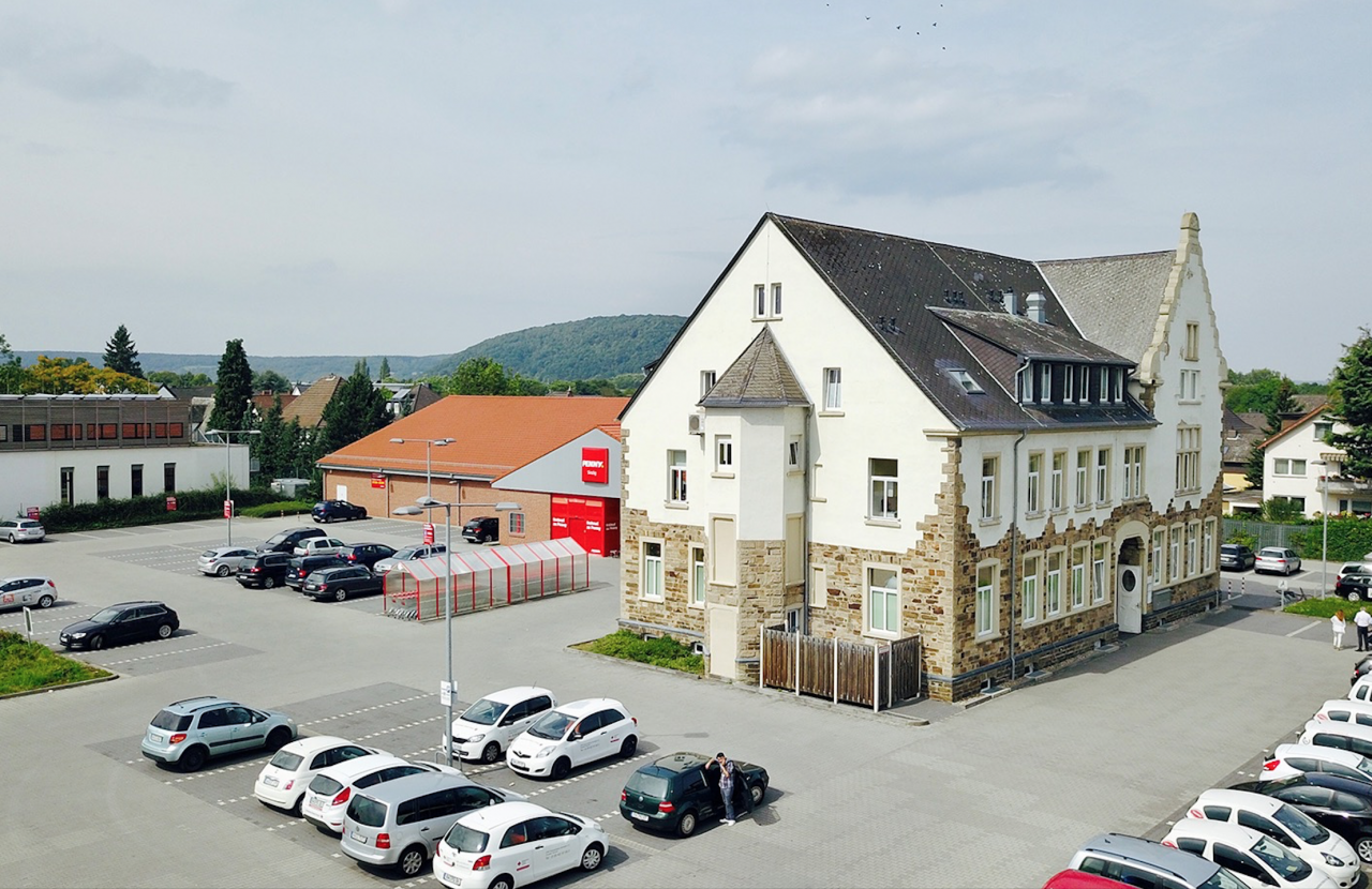 Магазин в Бонне, Германия, 1 800 м² - фото 3