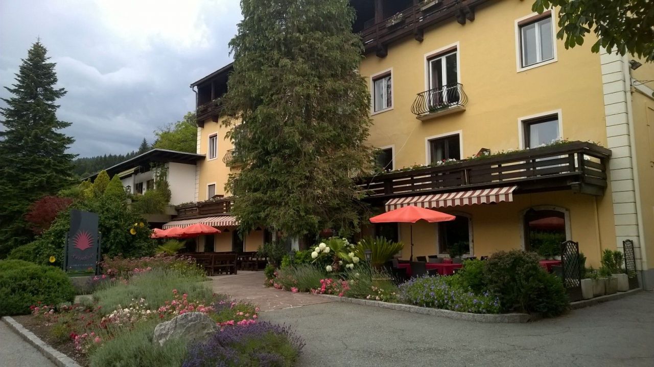Отель, гостиница в Каринтии, Австрия, 4 800 м2 - фото 1