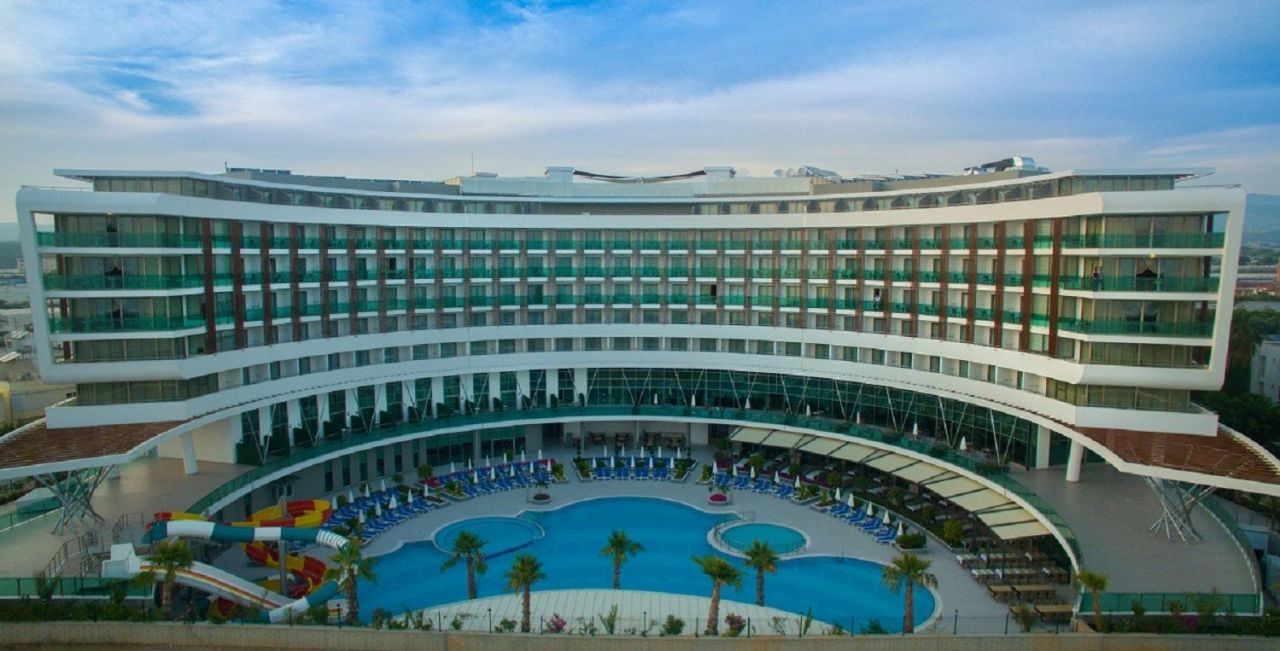 Отель, гостиница в Алании, Турция, 22 953 м2 - фото 1