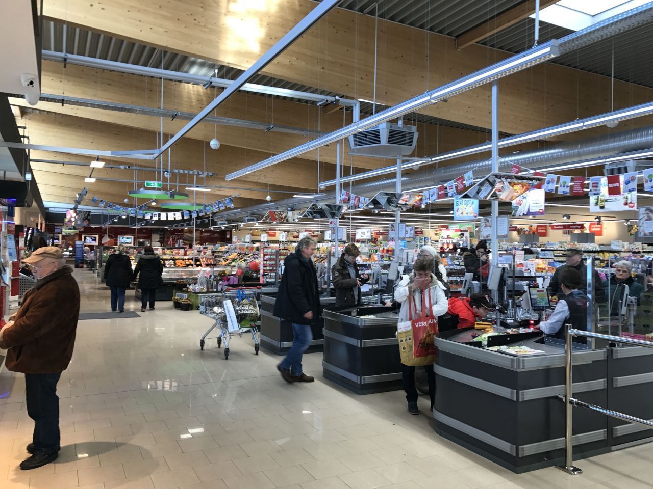 Магазин в Берлине, Германия, 3 000 м² - фото 2