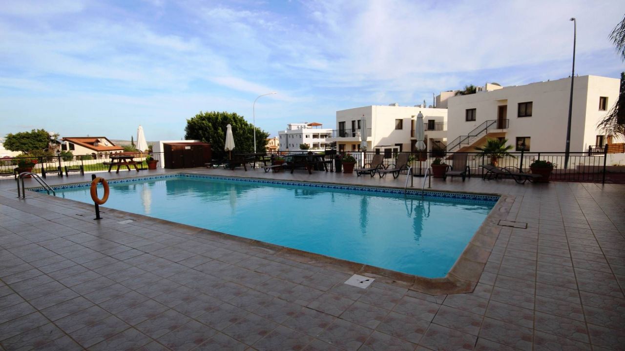 Апартаменты в Ларнаке, Кипр, 54 м2 - фото 1