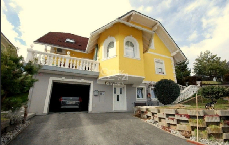 Дом в Мариборе, Словения, 388 м2 - фото 1