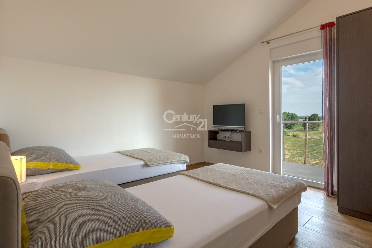 Отель, гостиница в Биограде-на-Мору, Хорватия, 148 м² - фото 3