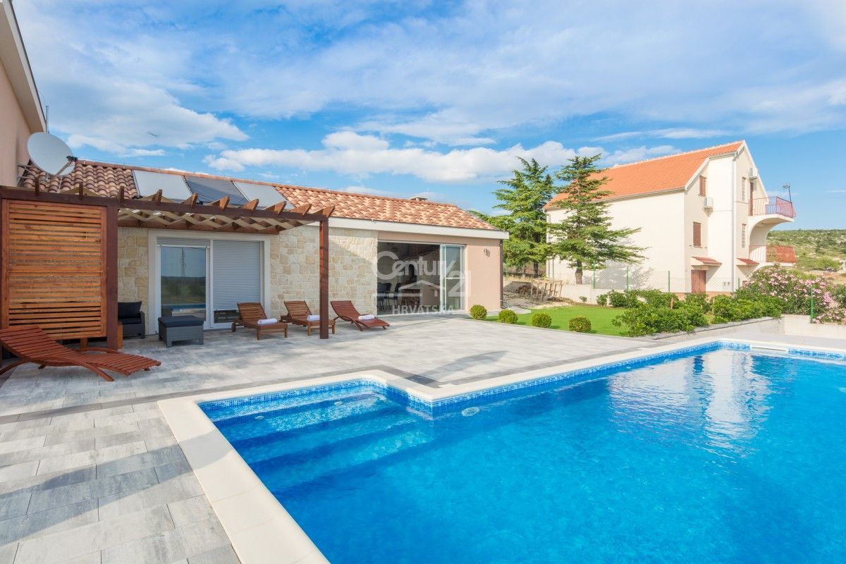 Отель, гостиница в Биограде-на-Мору, Хорватия, 148 м² - фото 2