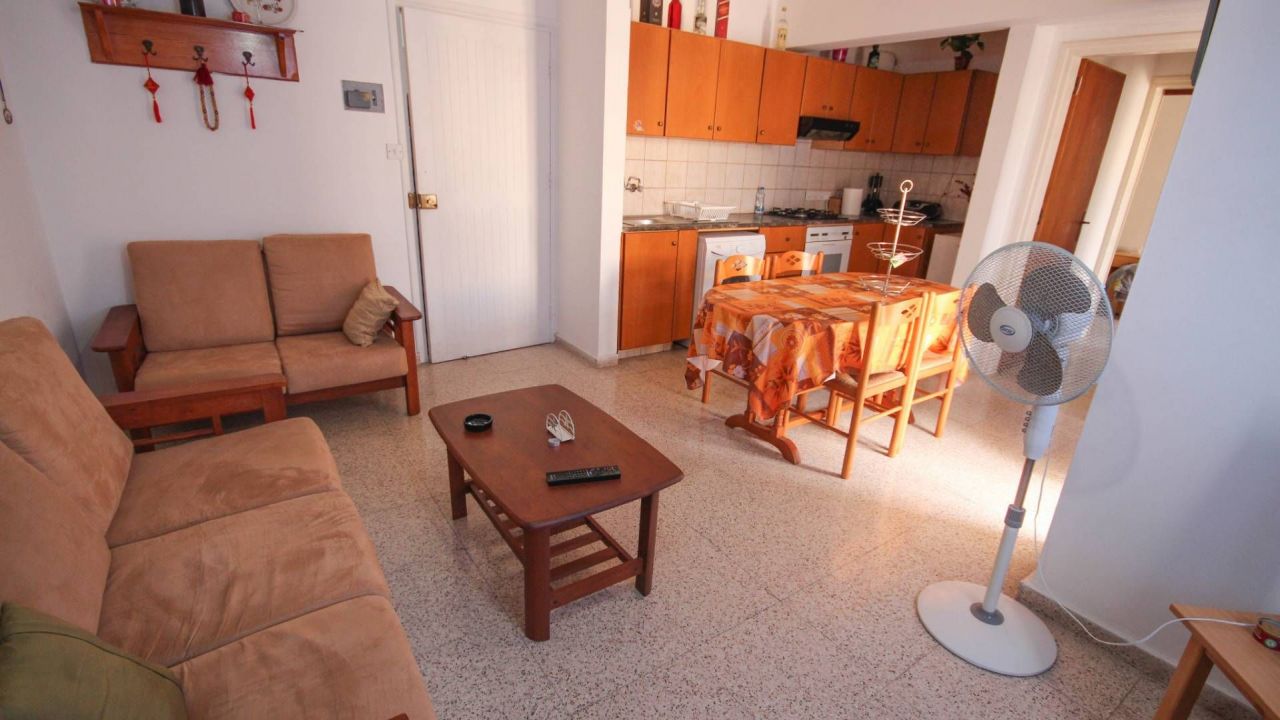 Апартаменты в Айя-Напе, Кипр, 58 м2 - фото 1