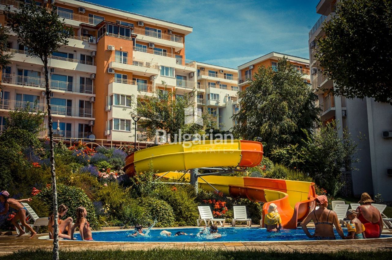 Апартаменты в Елените, Болгария, 63 м2 - фото 1