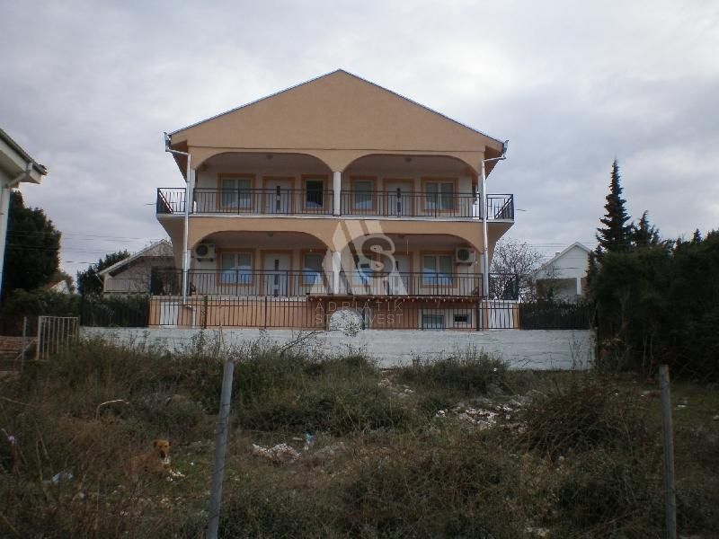 Дом в Утехе, Черногория, 230 м2 - фото 1