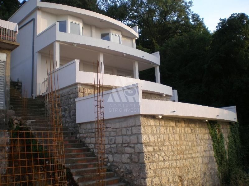 Дом в Видиковаце, Черногория, 180 м2 - фото 1