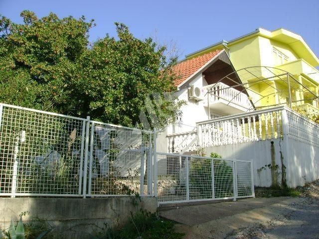 Дом в Кунье, Черногория, 70 м2 - фото 1