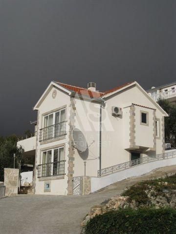 Дом в Святом Стефане, Черногория, 133 м2 - фото 1