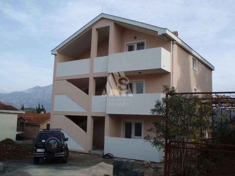 Дом в Прчани, Черногория, 350 м2 - фото 1