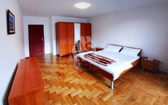 Квартира в Доброте, Черногория, 75 м2 - фото 1