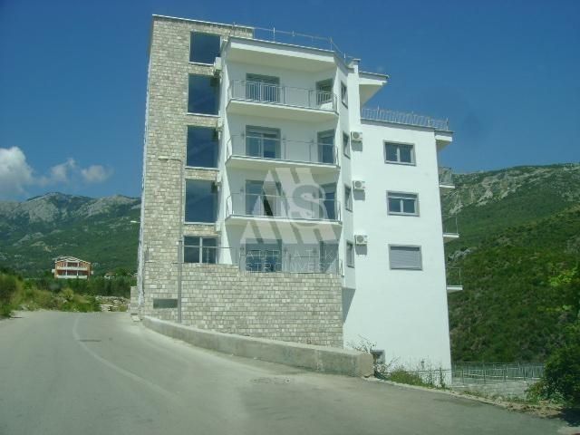 Квартира в Бечичи, Черногория, 90 м2 - фото 1