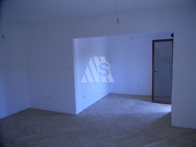 Квартира в Будве, Черногория, 110 м2 - фото 1