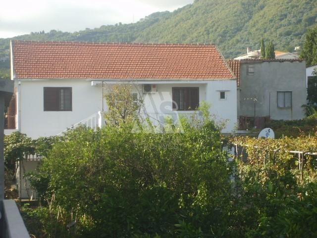 Дом в Баре, Черногория, 225 м2 - фото 1