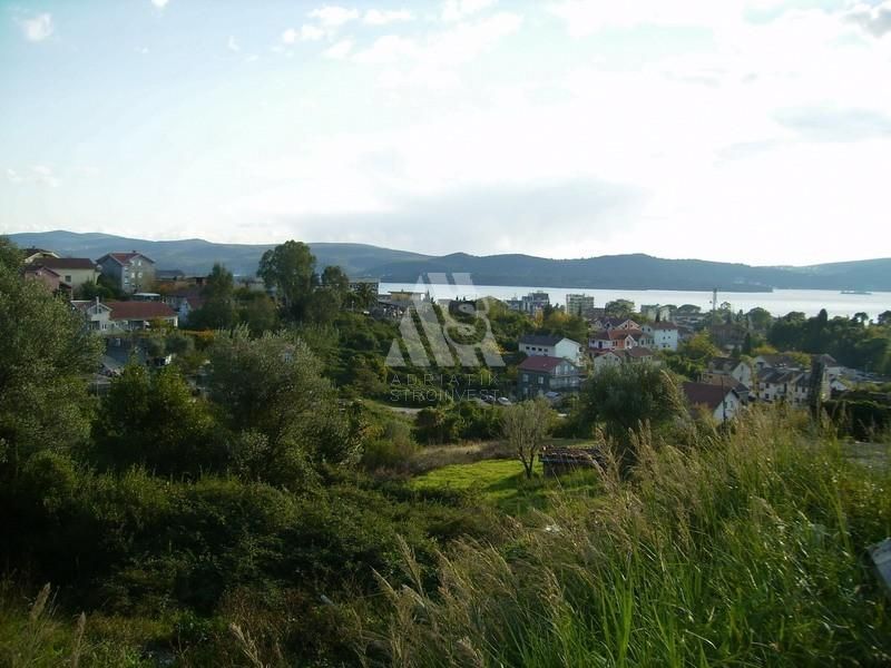 Земля в Тивате, Черногория, 1 815 м2 - фото 1