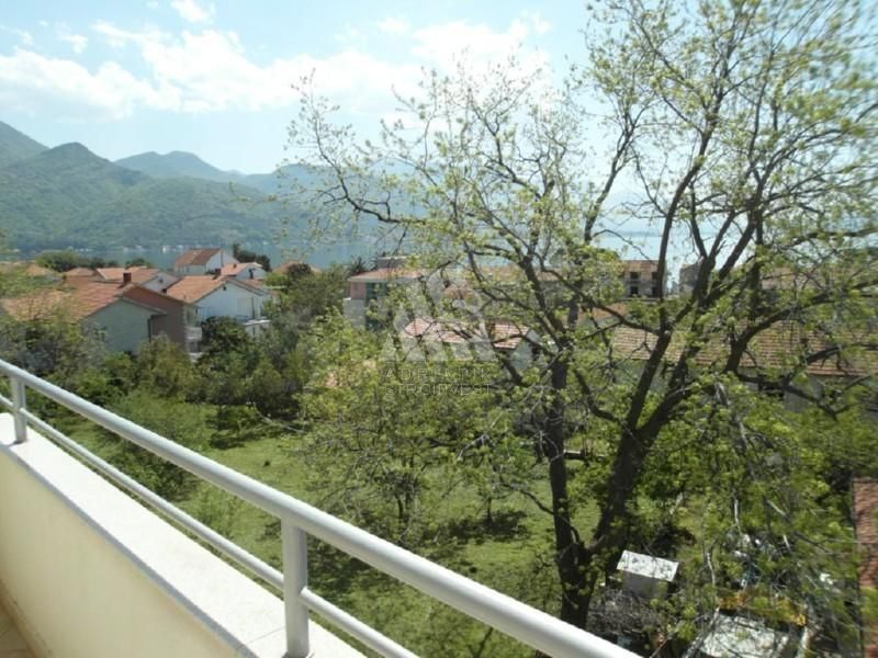 Квартира в Биеле, Черногория, 38 м2 - фото 1
