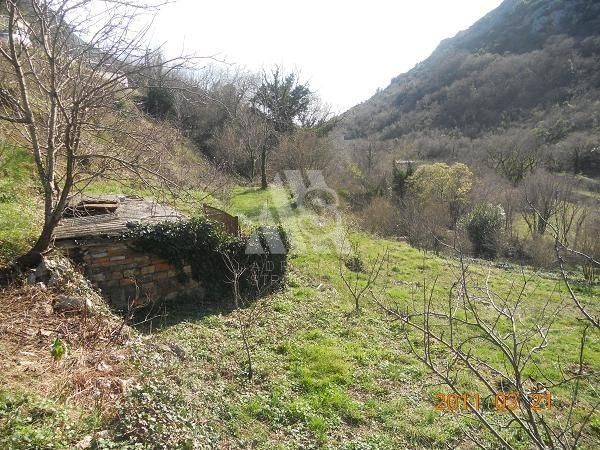Земля в Чани, Черногория, 2 035 м2 - фото 1