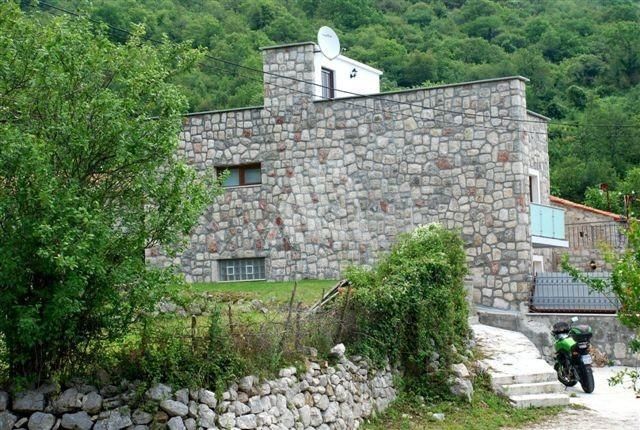 Дом в Будве, Черногория, 247 м2 - фото 1
