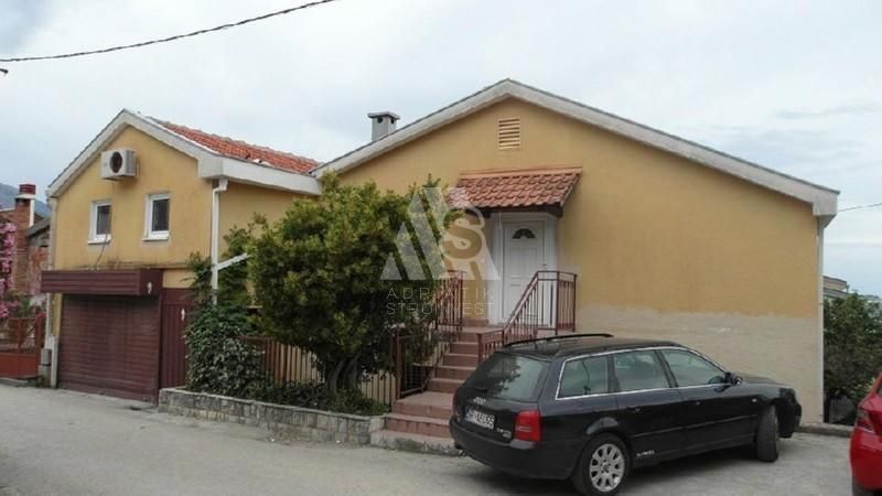 Дом в Баре, Черногория, 330 м2 - фото 1