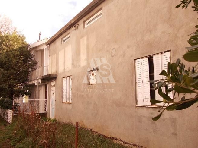 Дом в Сутоморе, Черногория, 245 м2 - фото 1