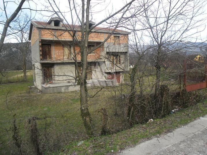 Дом в Даниловграде, Черногория, 300 м2 - фото 1
