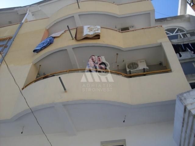 Квартира в Баре, Черногория, 46 м2 - фото 1