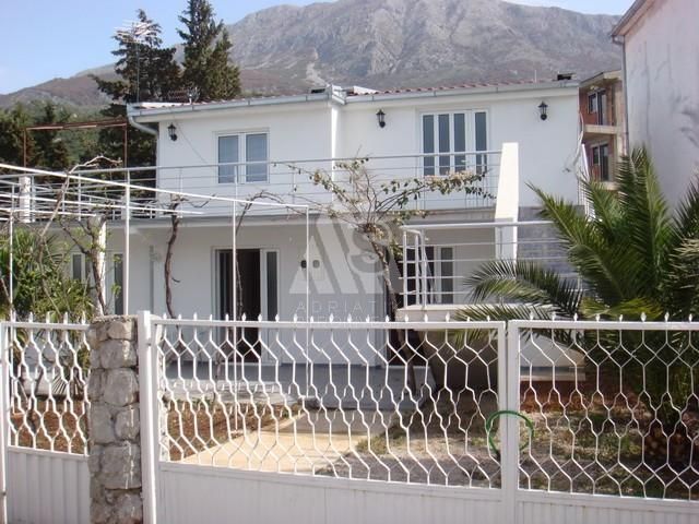 Дом в Добра Воде, Черногория, 200 м2 - фото 1