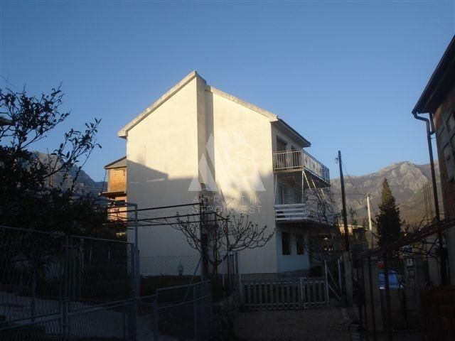 Дом в Баре, Черногория, 210 м2 - фото 1