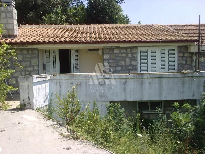 Квартира в Тивате, Черногория, 40 м2 - фото 1