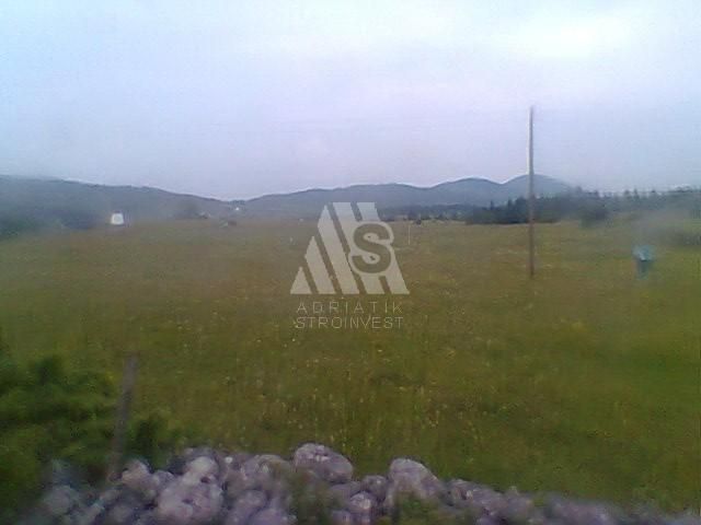 Земля в Жабляке, Черногория, 1 600 м2 - фото 1