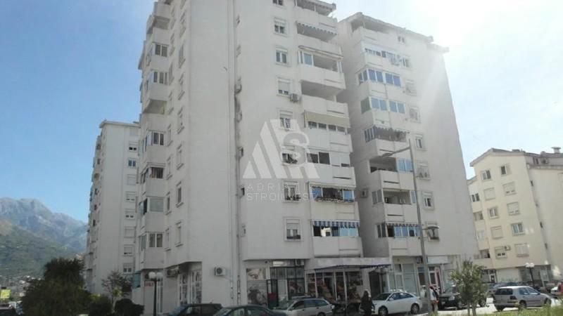 Квартира в Баре, Черногория, 125 м2 - фото 1