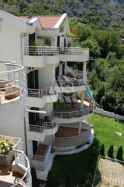 Апартаменты в Рисане, Черногория, 145 м2 - фото 1